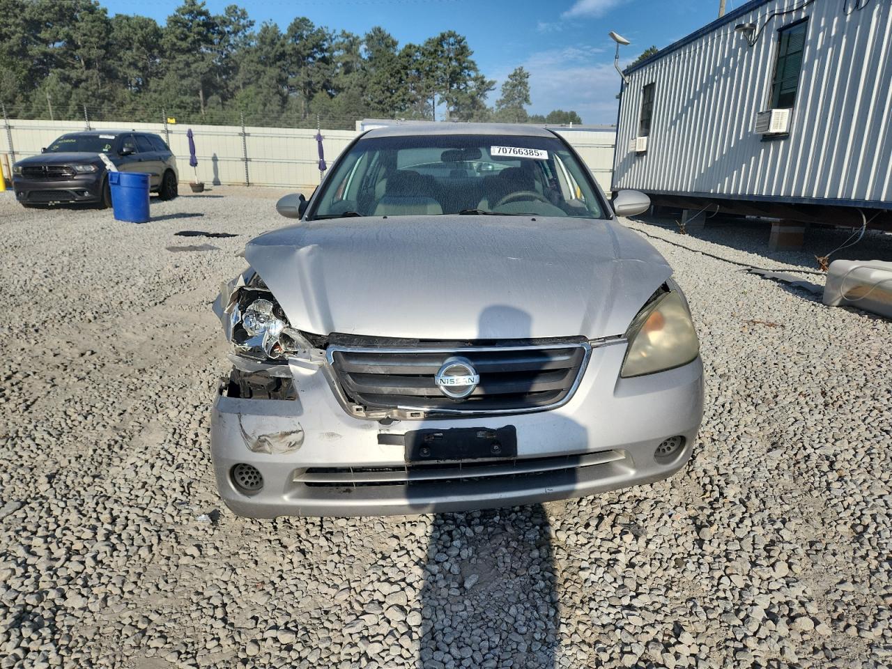 Nissan Altima Base Image 9