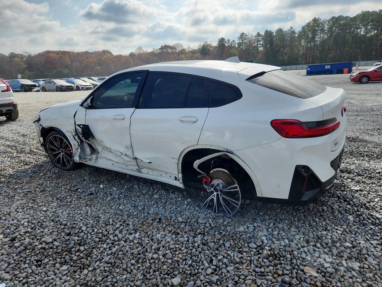 BMW X Series M40i Image 13