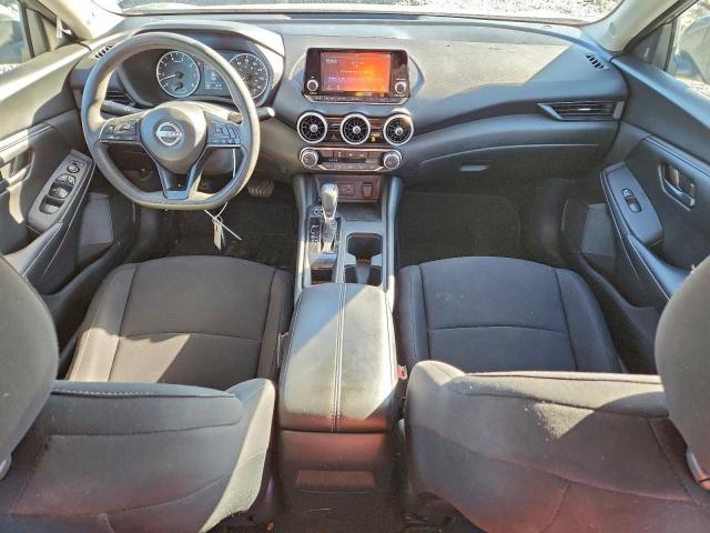 Nissan Sentra S Image 2