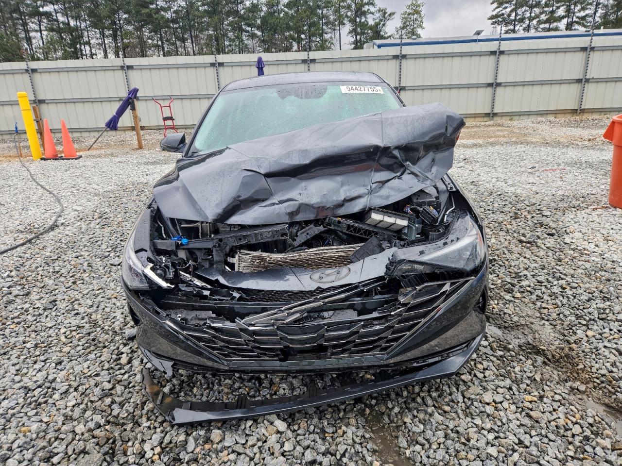 Hyundai ELANTRA Limited Image 13