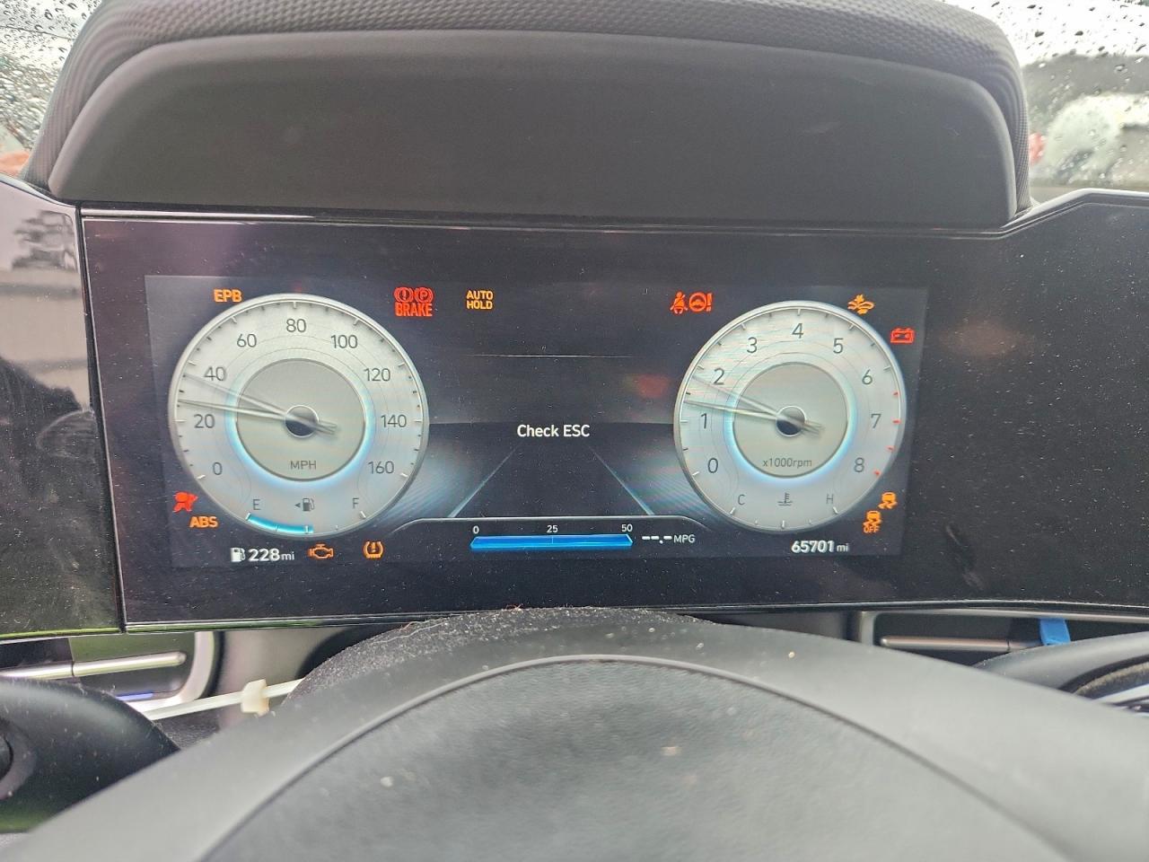 Hyundai ELANTRA Limited Image 4