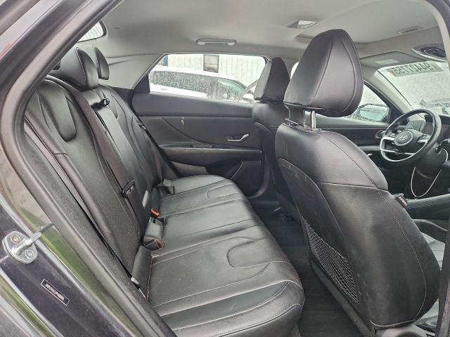 Hyundai ELANTRA Limited Image 5