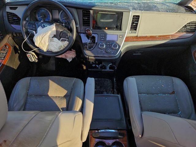 Toyota Sienna Xle Image 9