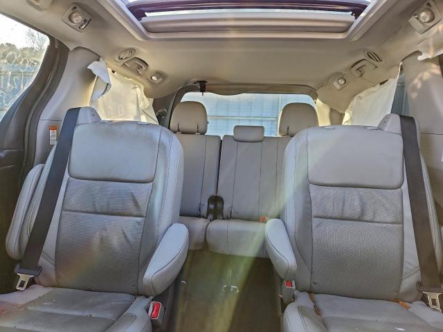 Toyota Sienna Xle Image 7