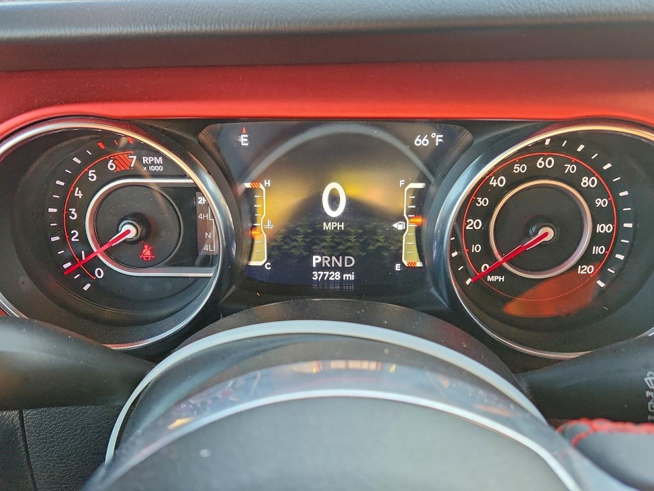 Jeep Wrangler Rubicon Image 8