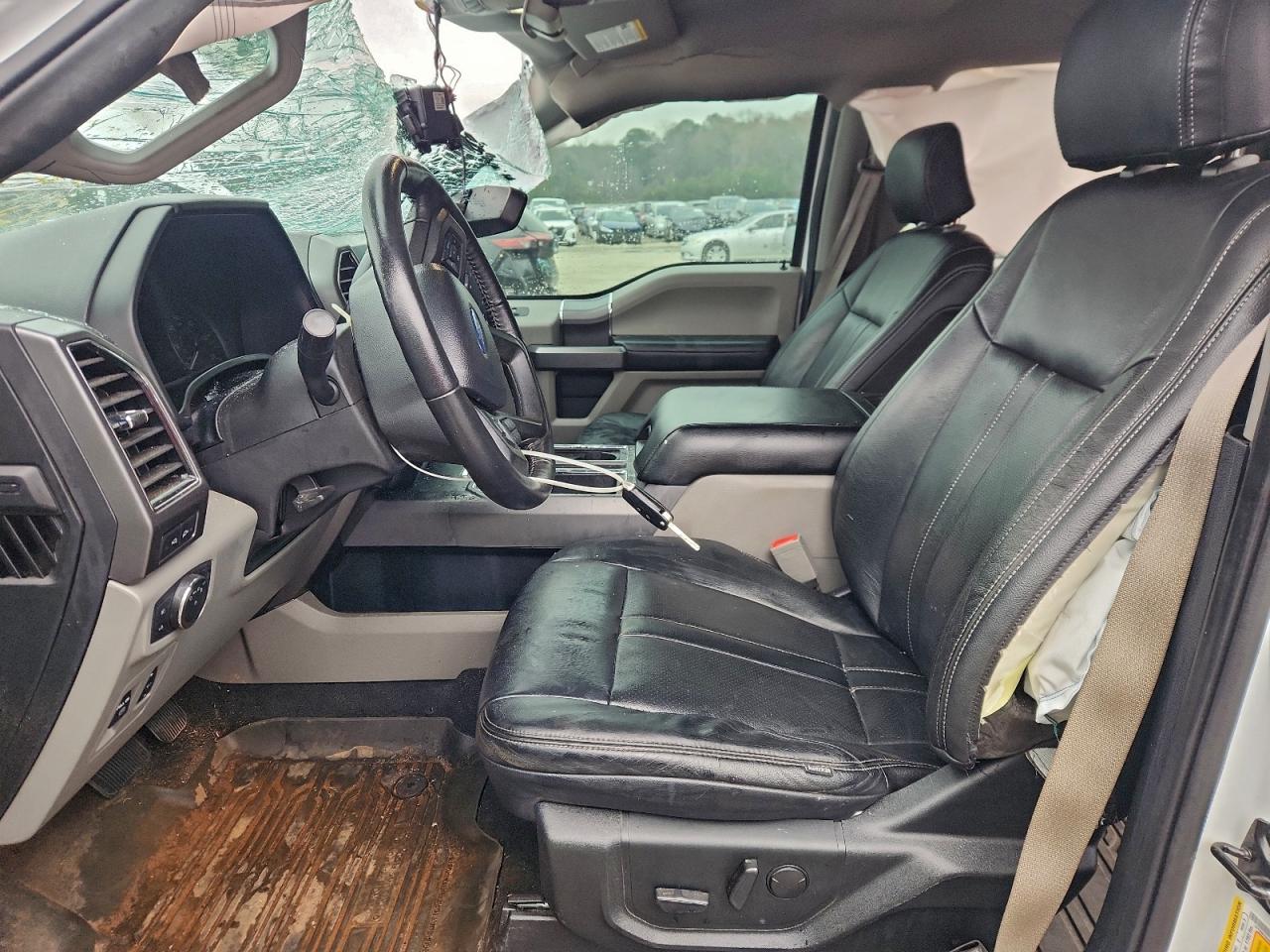 Ford F-150 Supercrew Image 5