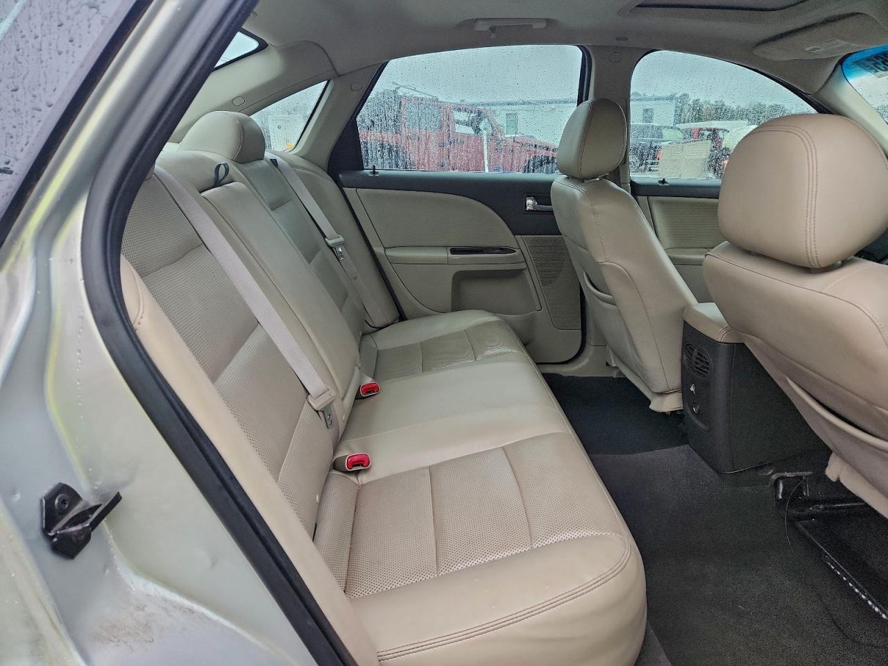 Ford Taurus Sel Image 11