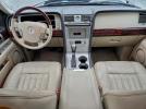 Lincoln Navigator Image 7