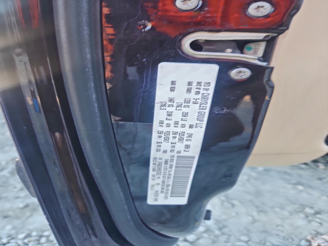 Volkswagen Routan Sel Image 8