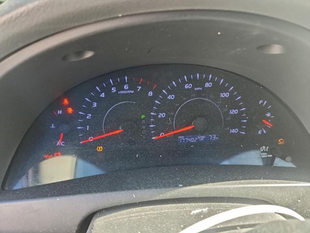 Toyota Camry Base Image 6