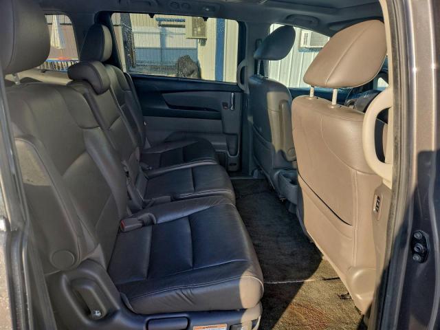 Honda Odyssey Touring Image 8