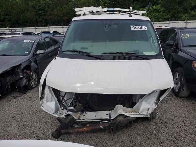 Chevrolet Express Image 6