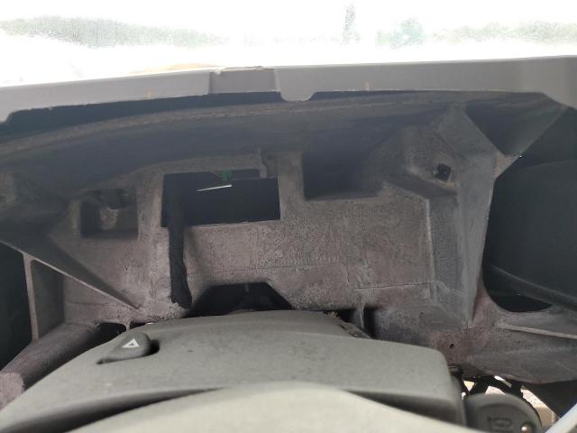 Chevrolet Express Image 9