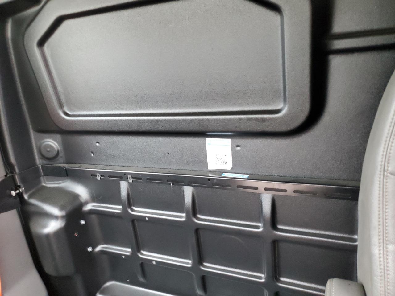 Chevrolet Express Image 8