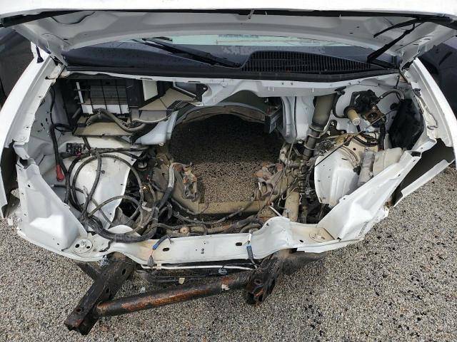 Chevrolet Express Image 12