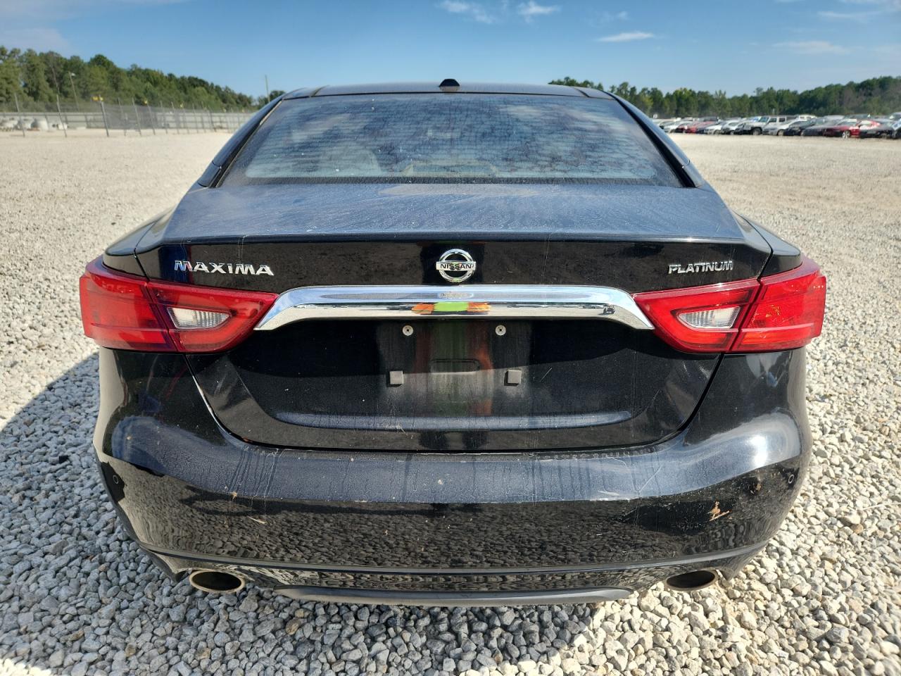 Nissan Maxima 3.5s Image 5