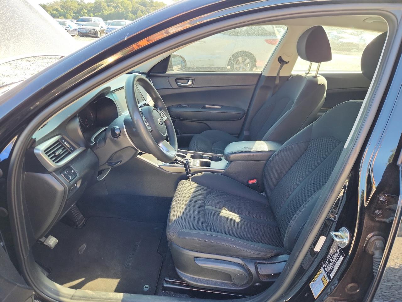 Kia Optima Lx Image 9