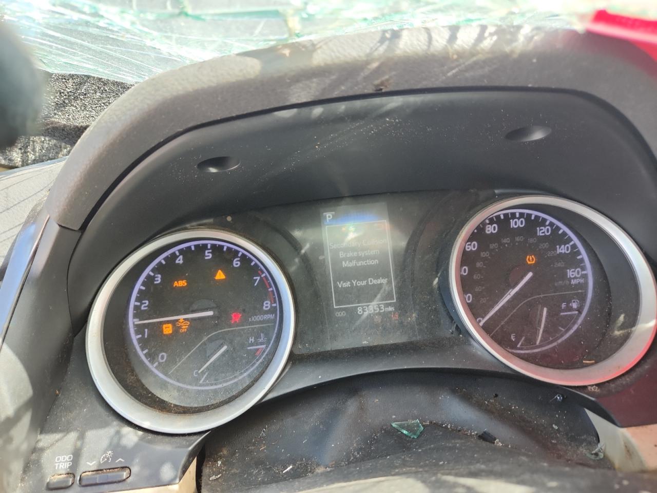 Toyota Camry Le Image 3