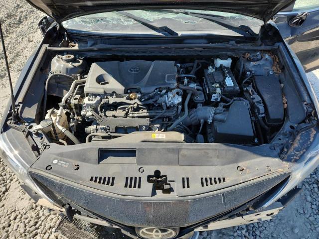 Toyota Camry Le Image 11