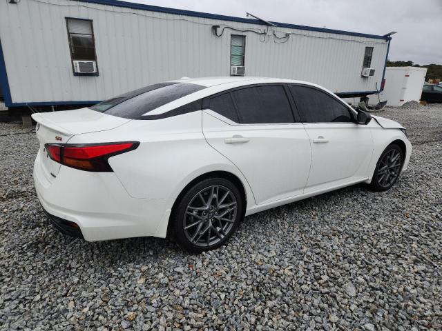 Nissan Altima Sr Image 2