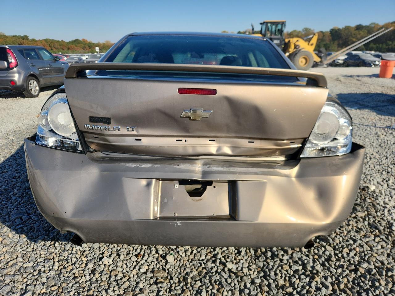 Chevrolet Impala Lt Image 8