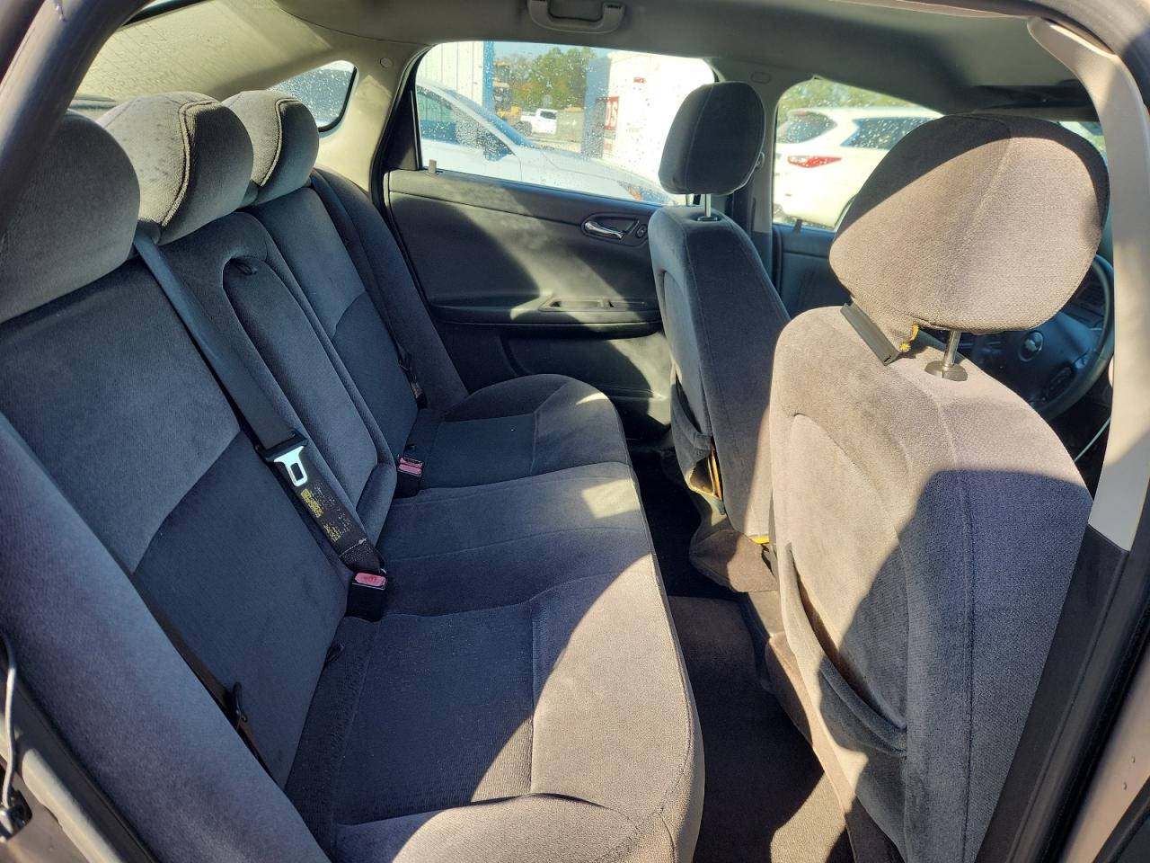 Chevrolet Impala Lt Image 10