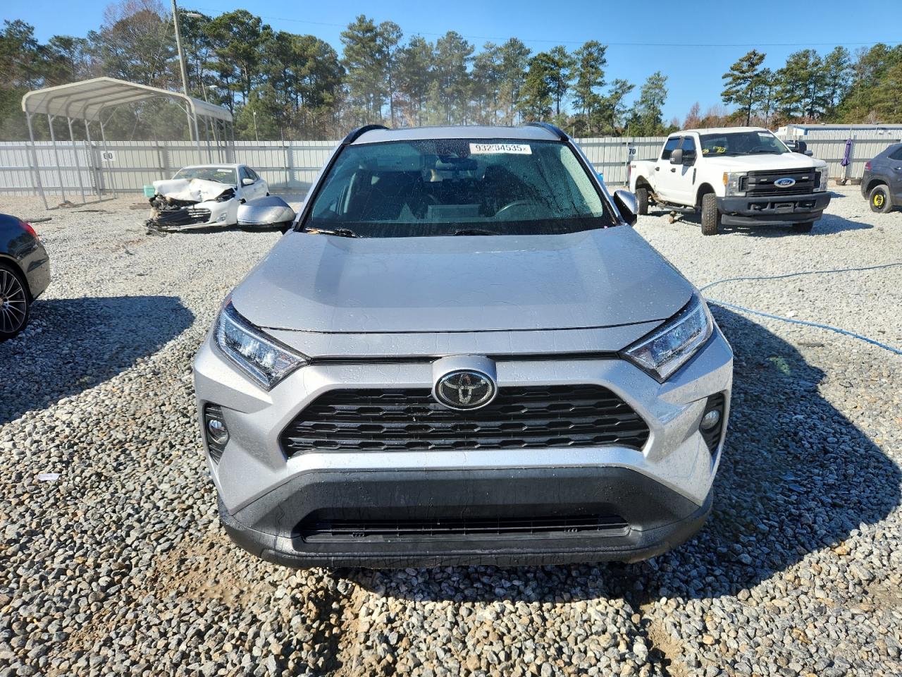 Toyota RAV4 Xle Image 4