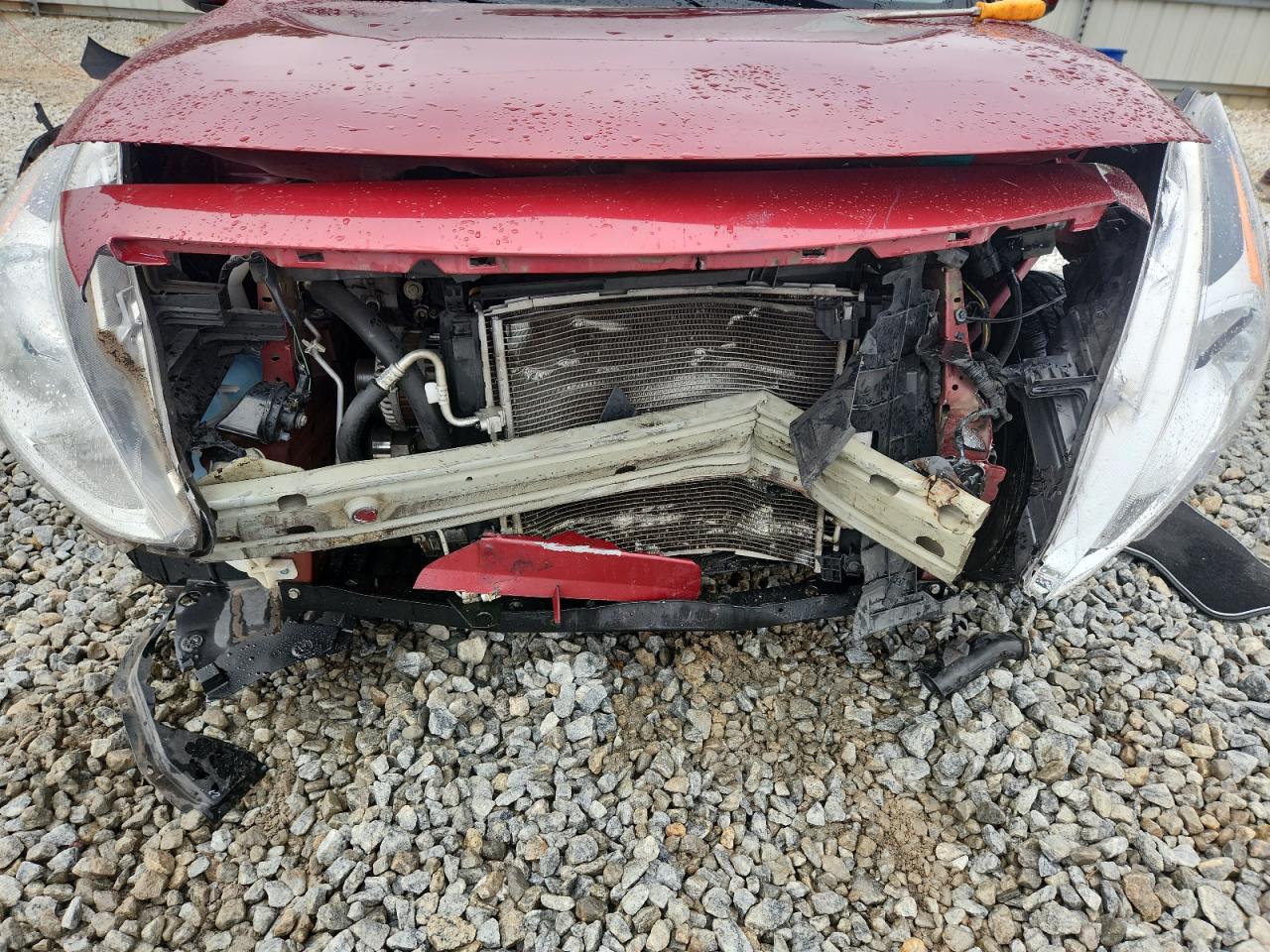 Nissan Versa S Image 10