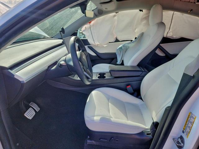 Tesla Model Y Image 5