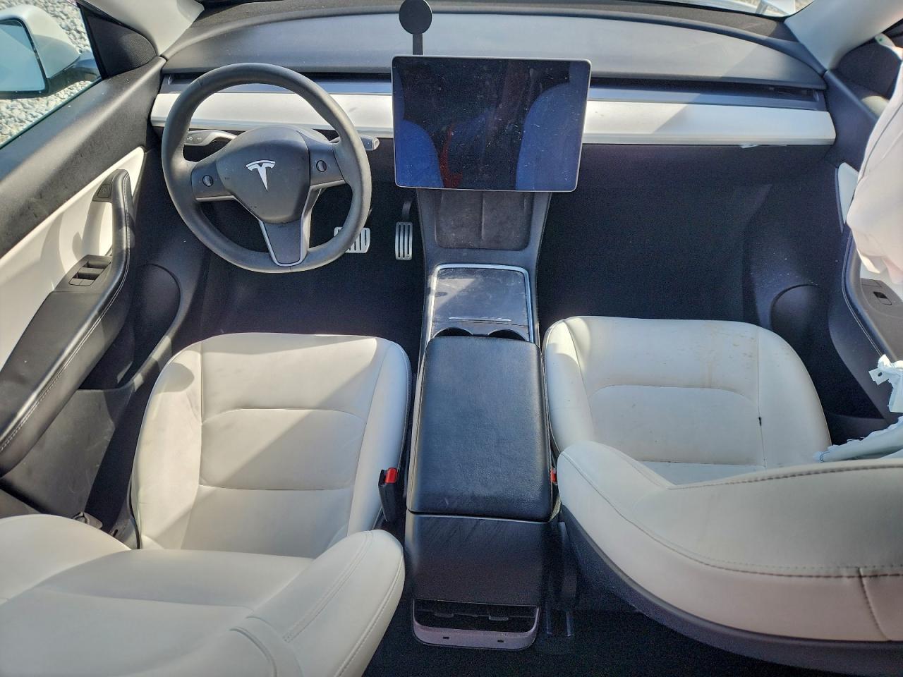 Tesla Model Y Image 6