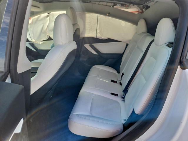 Tesla Model Y Image 8