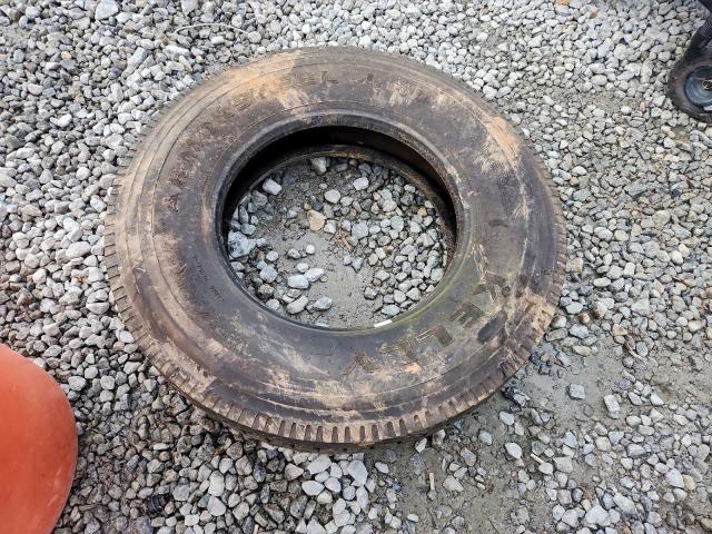 Chevrolet Avalanche C1500 Image 6