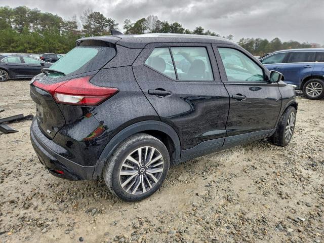 Nissan Kicks Sv Image 4
