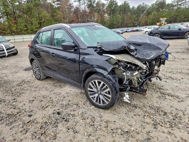 Nissan Kicks Sv Image 5