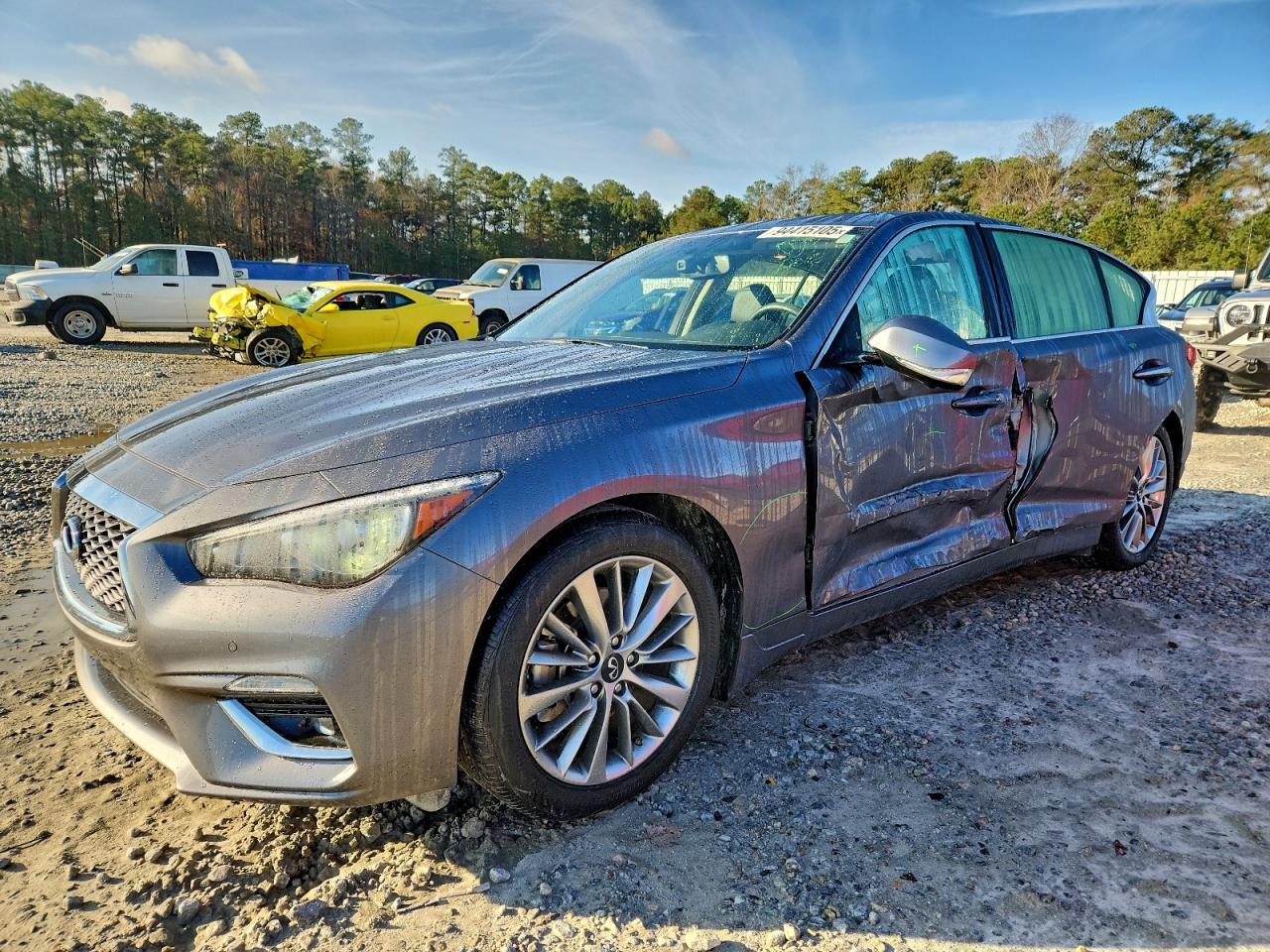 INFINITI Q50 Luxe Image 1