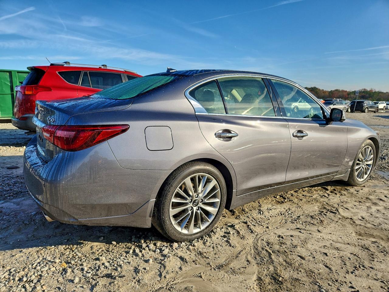 INFINITI Q50 Luxe Image 3