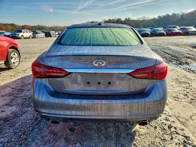 INFINITI Q50 Luxe Image 4