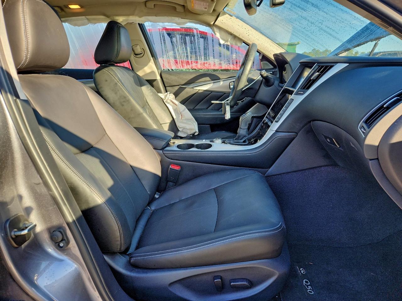 INFINITI Q50 Luxe Image 11