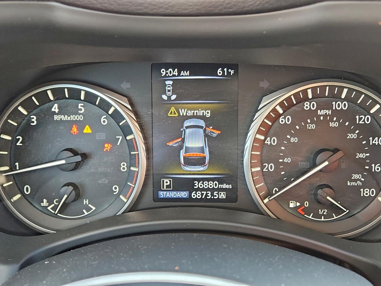 INFINITI Q50 Luxe Image 8