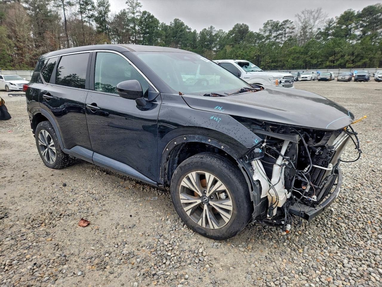 Nissan Rogue Sv Image 2