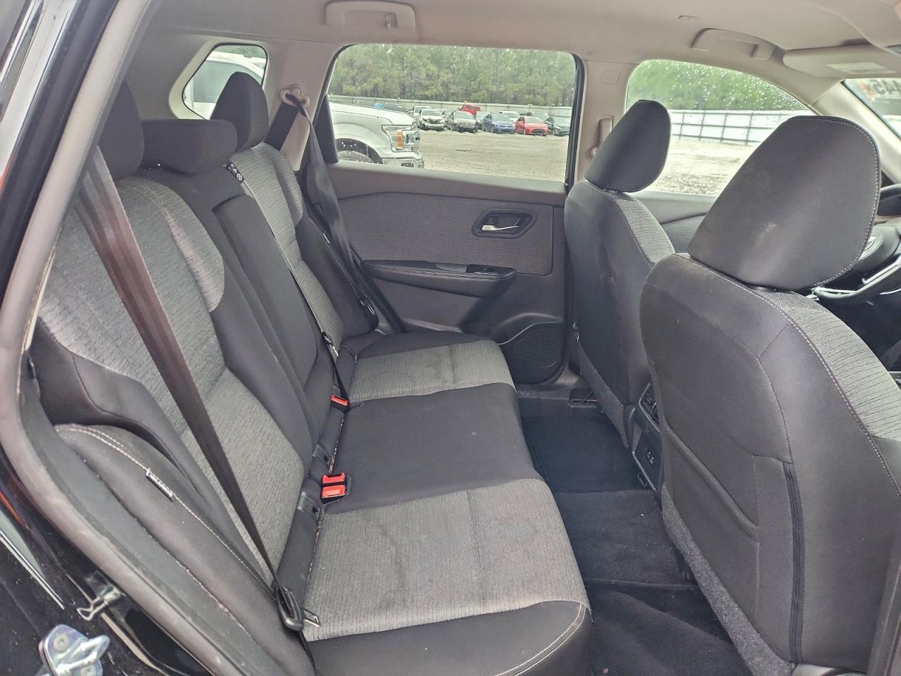 Nissan Rogue Sv Image 4