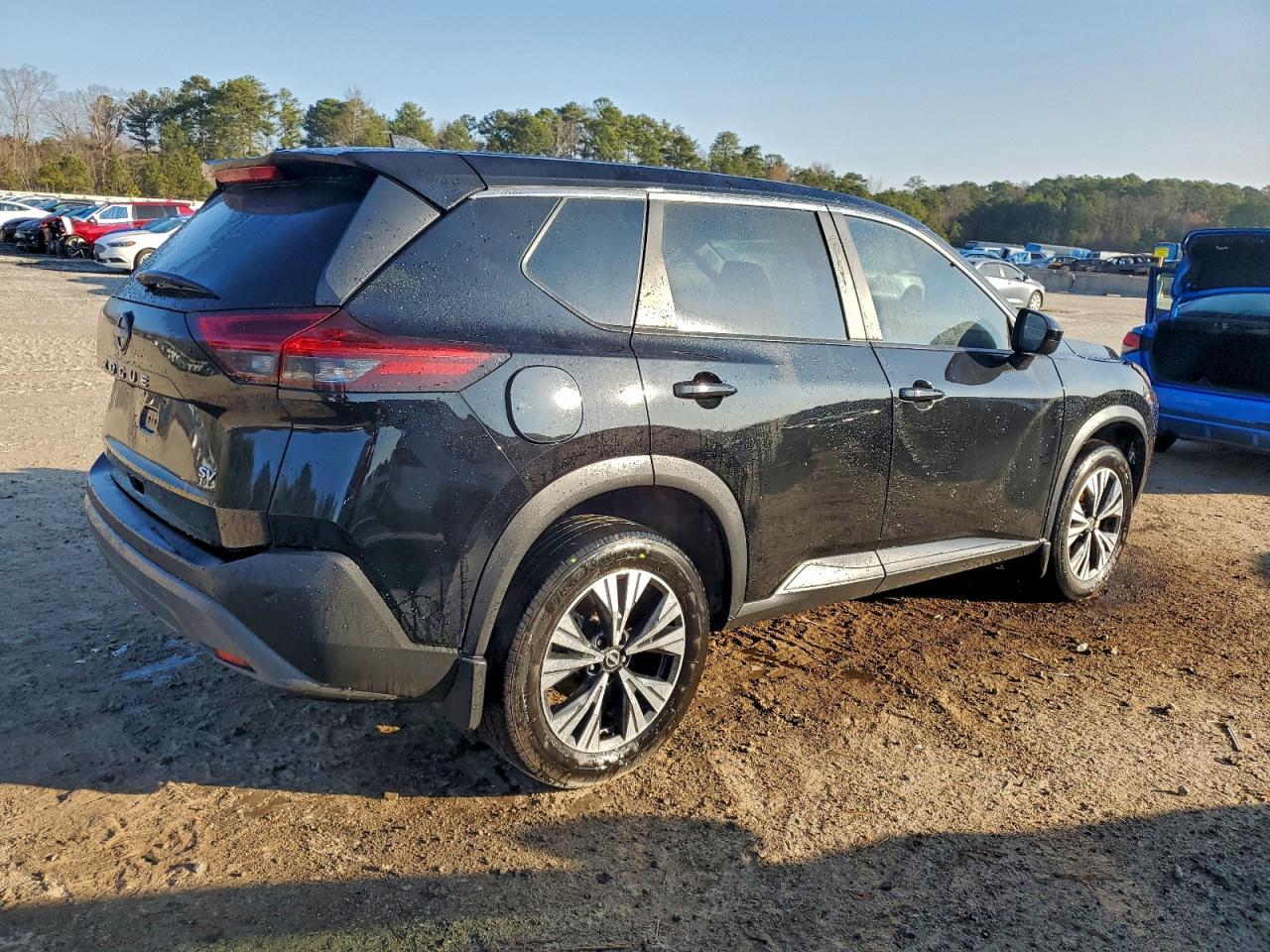 Nissan Rogue Sv Image 2