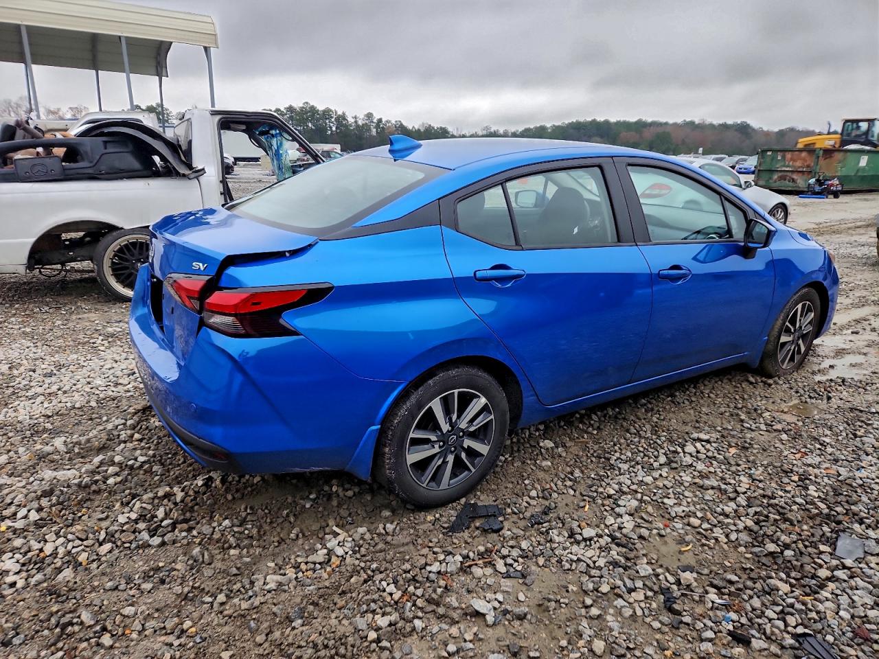 Nissan Versa Sv Image 3