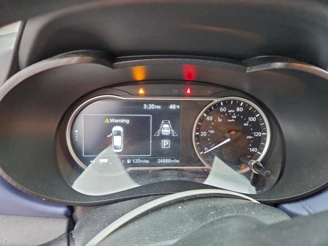 Nissan Versa Sv Image 2