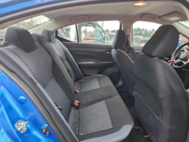 Nissan Versa Sv Image 7