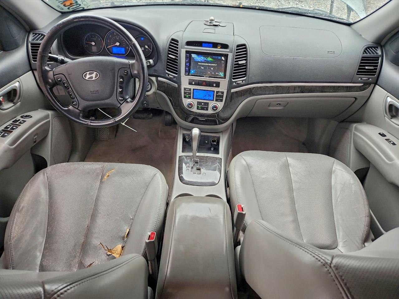 Hyundai SANTA FE Se Image 6