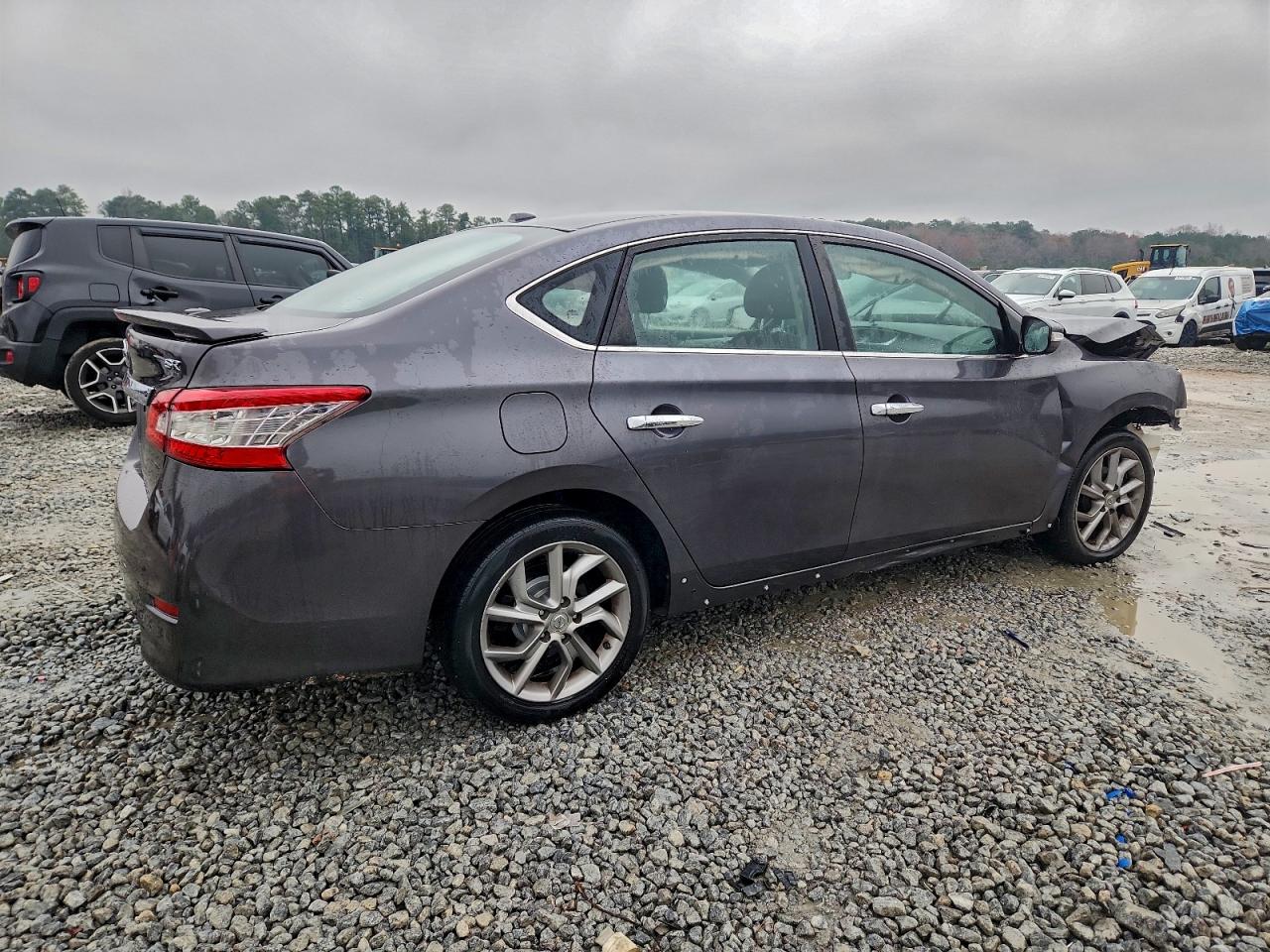 Nissan Sentra S Image 6