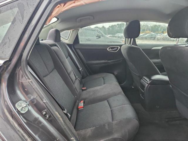 Nissan Sentra S Image 7