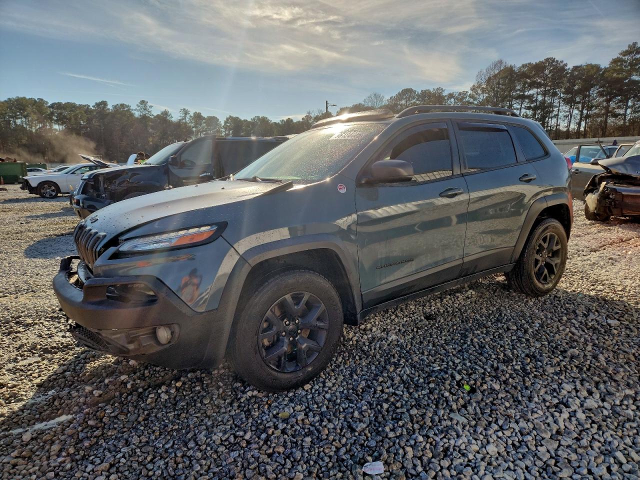 Jeep Cherokee Trailhawk Image 1