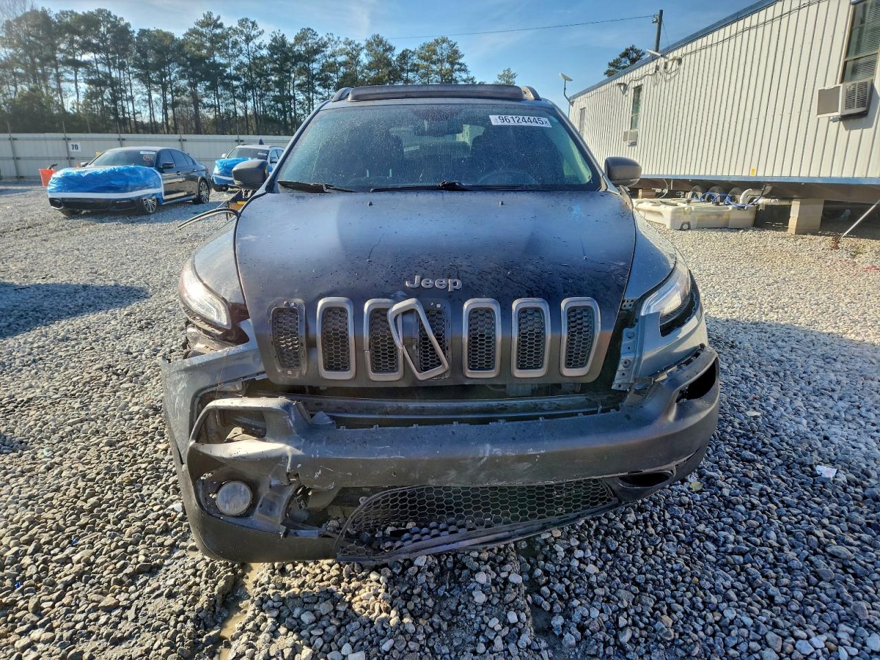 Jeep Cherokee Trailhawk Image 12